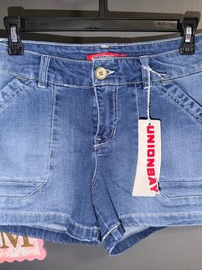 UNIONBAY Juniors Drew Denim Shorts in Medium Blue Size 11 NWT